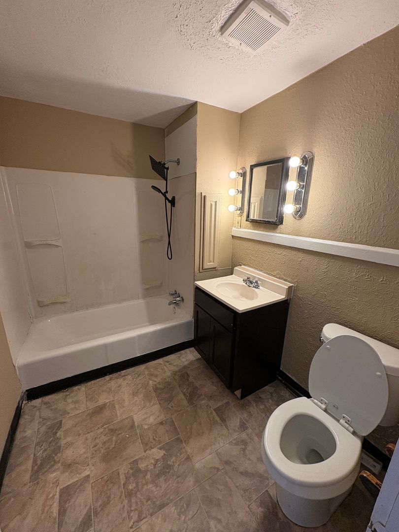 4960 E 84th St – photo 5