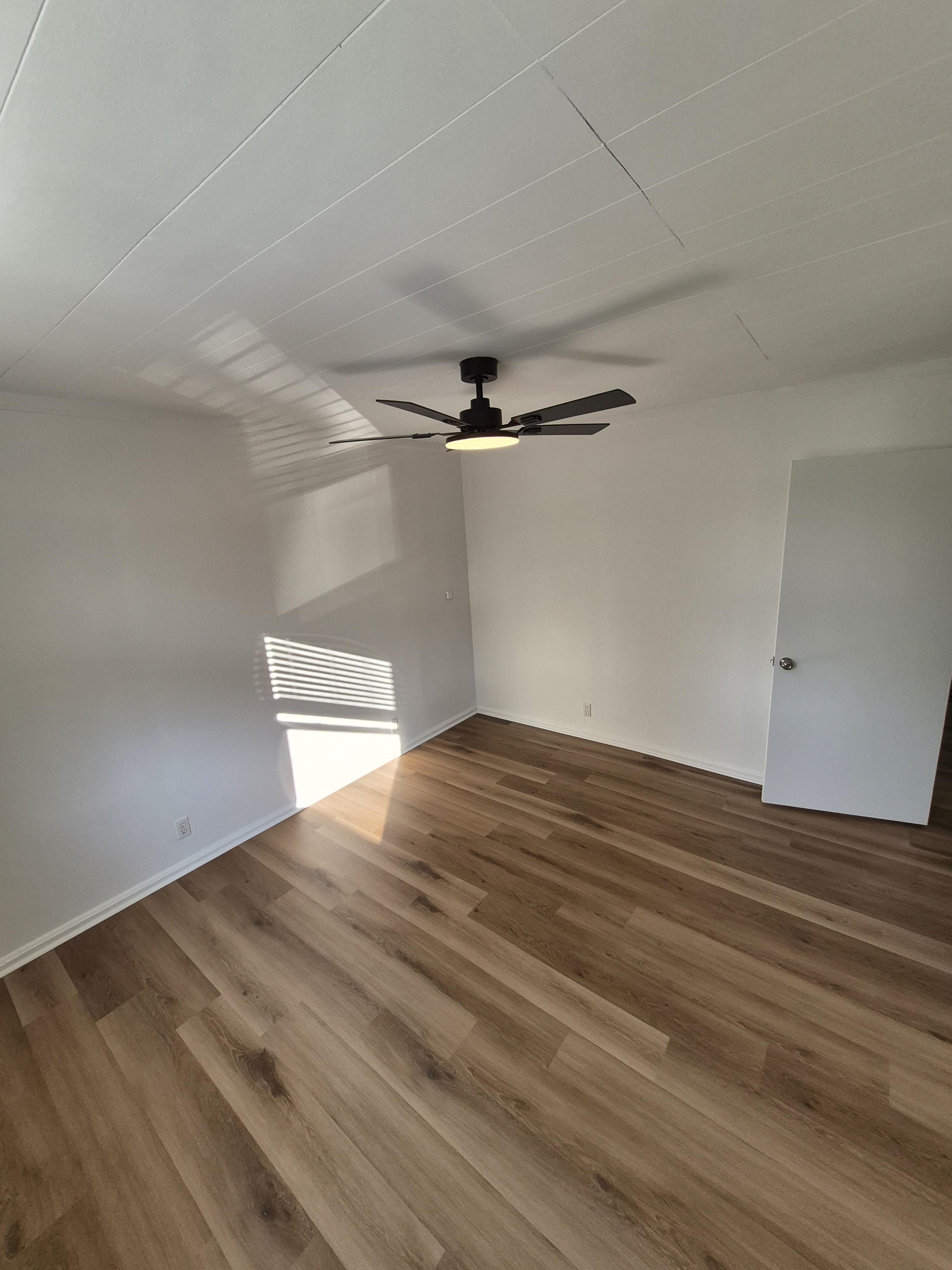 10611 W Manslick Rd – photo 5
