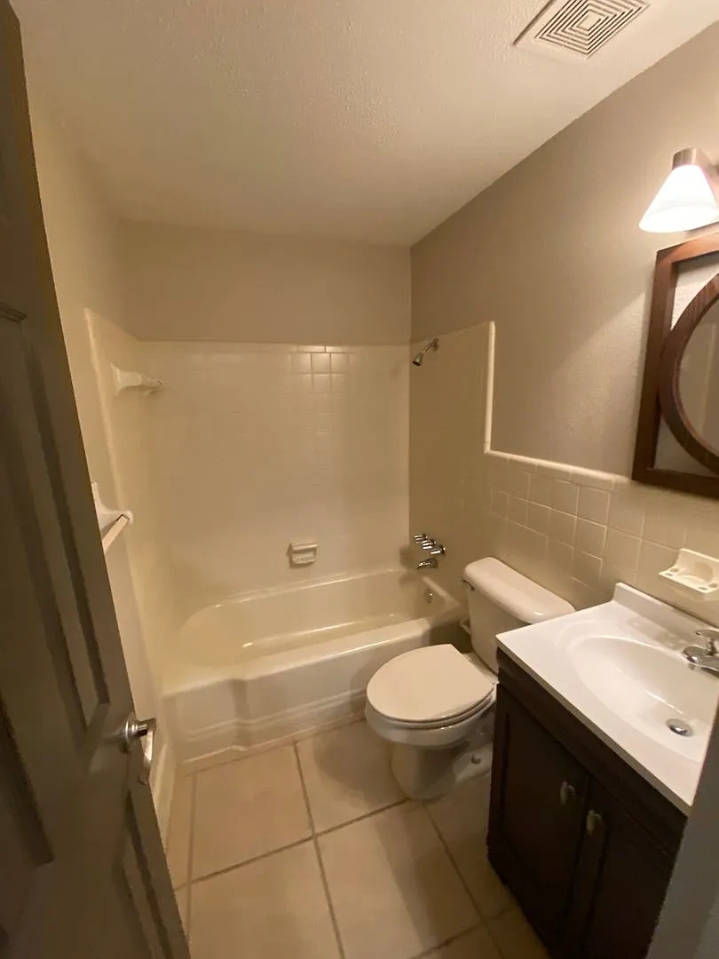Lake Silver Apartments – photo 4