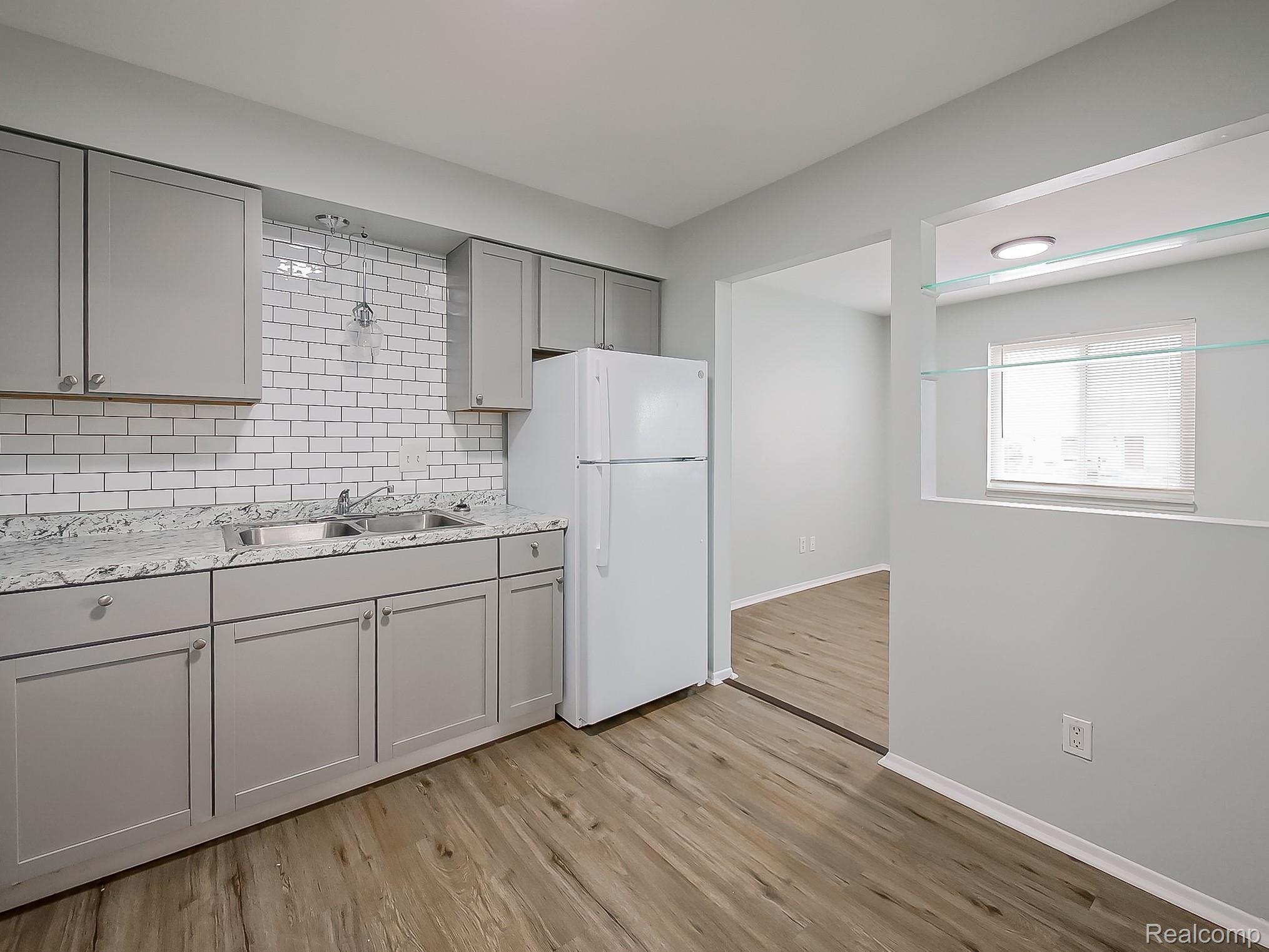 211 Smt Rdg Dr unit D – photo 4