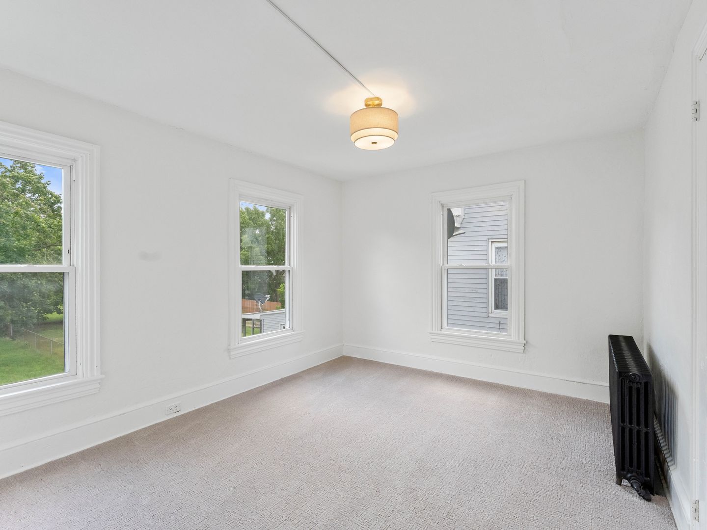 213 N 6th St – photo 4