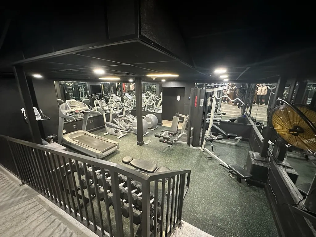 Central Plaza Living – photo 2
