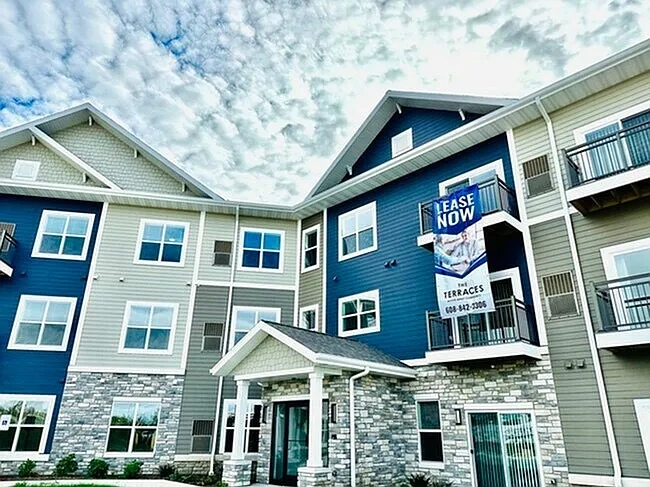 Terraces of Windsor Crossing 55+ – photo 3