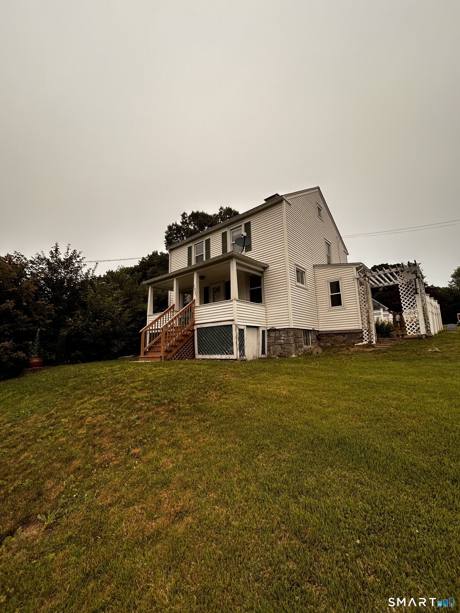 925 Meriden Rd – photo 2