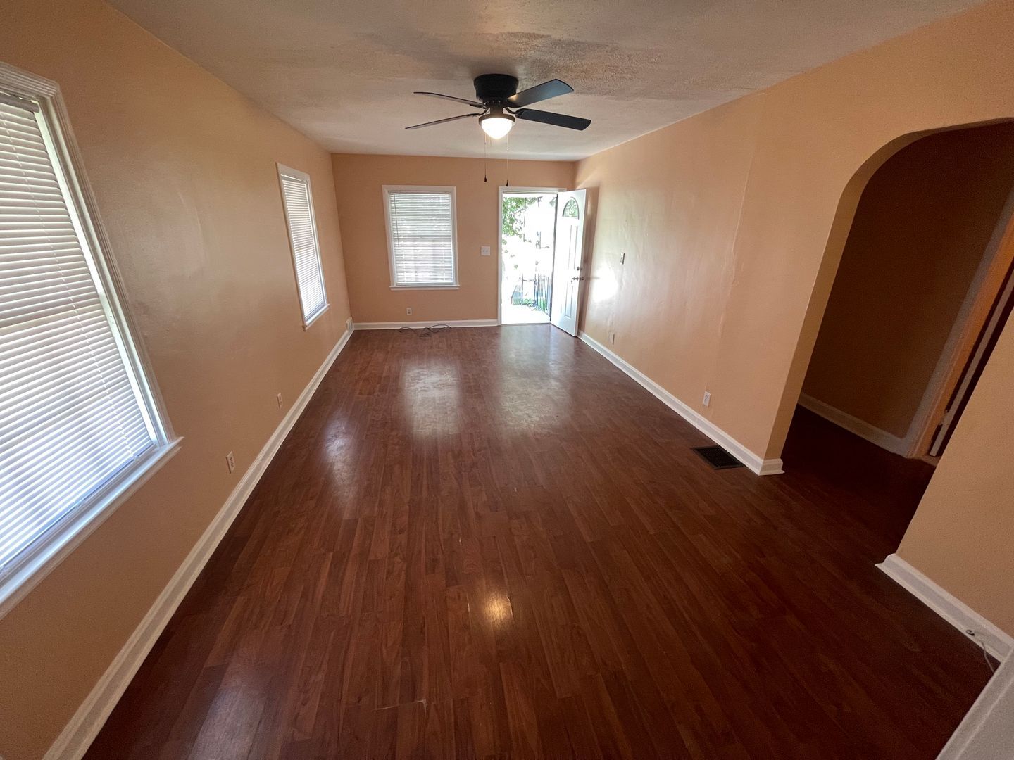 2413 S 5th St – photo 2
