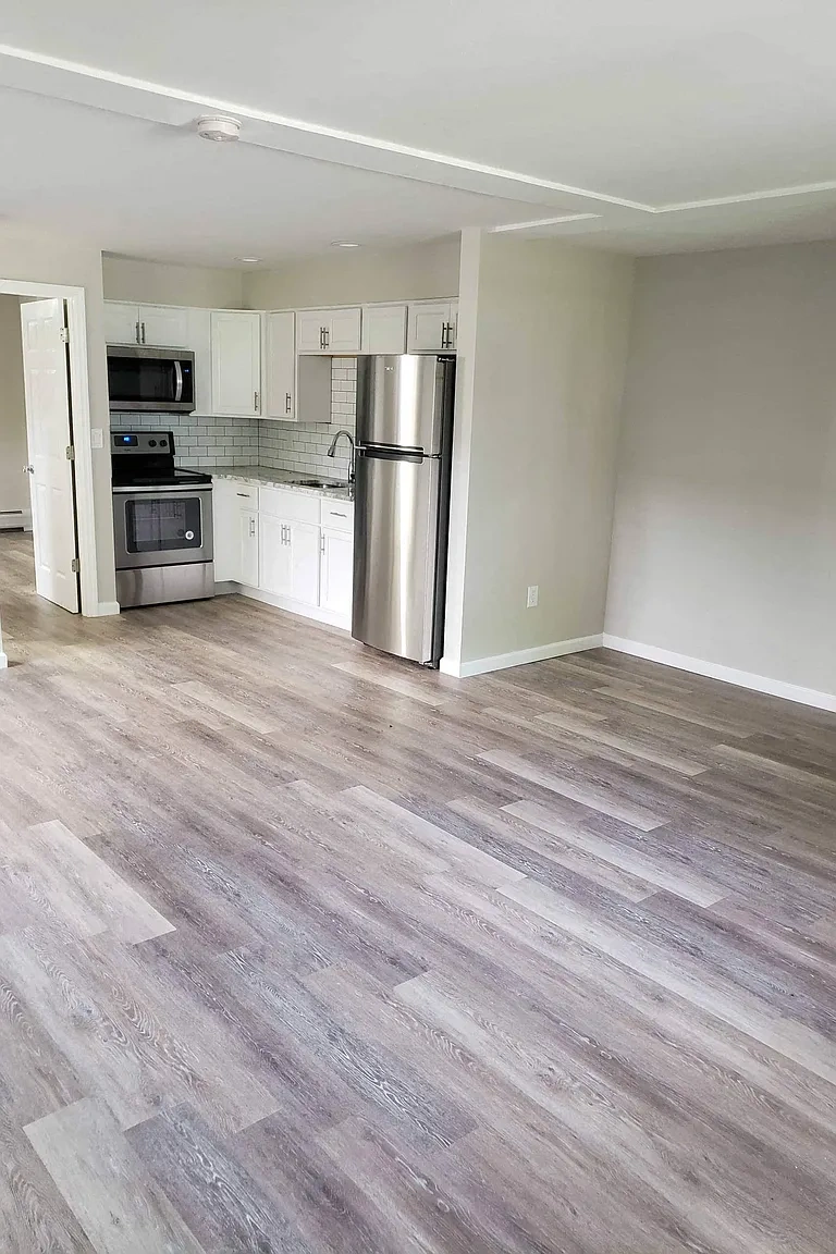 55 Carroll Apartments – photo 5
