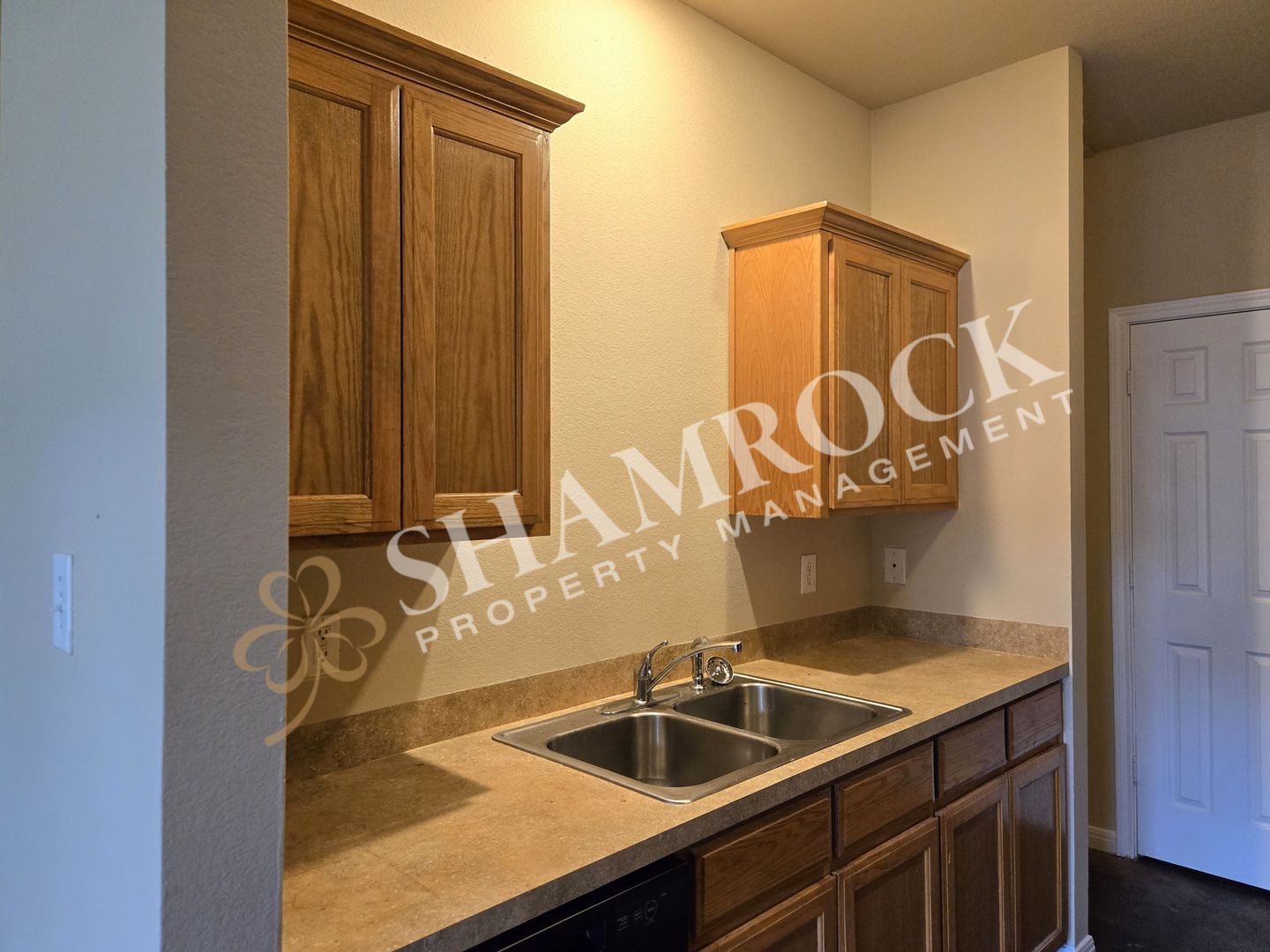 2109 Columbus Ave – photo 5