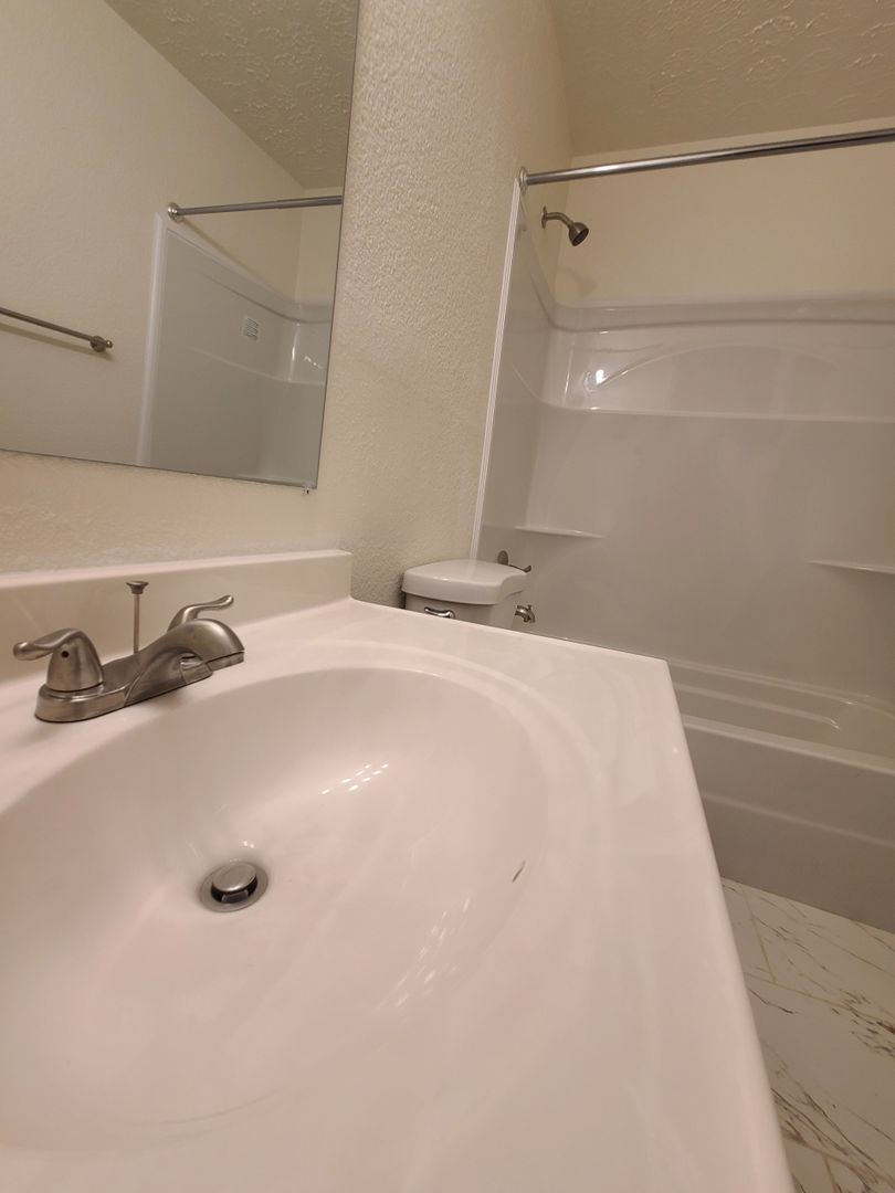 253 W High St unit D – photo 3
