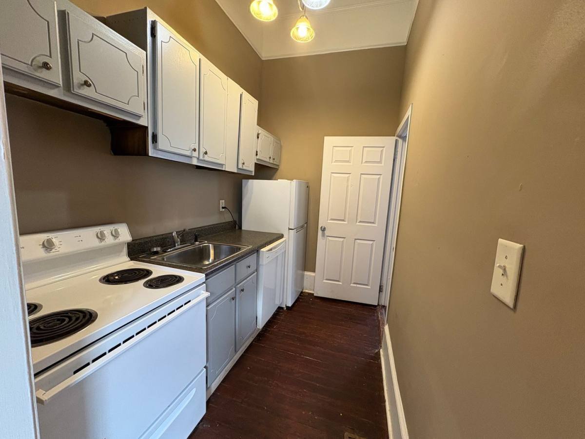 171 Orange St unit 1 – photo 3