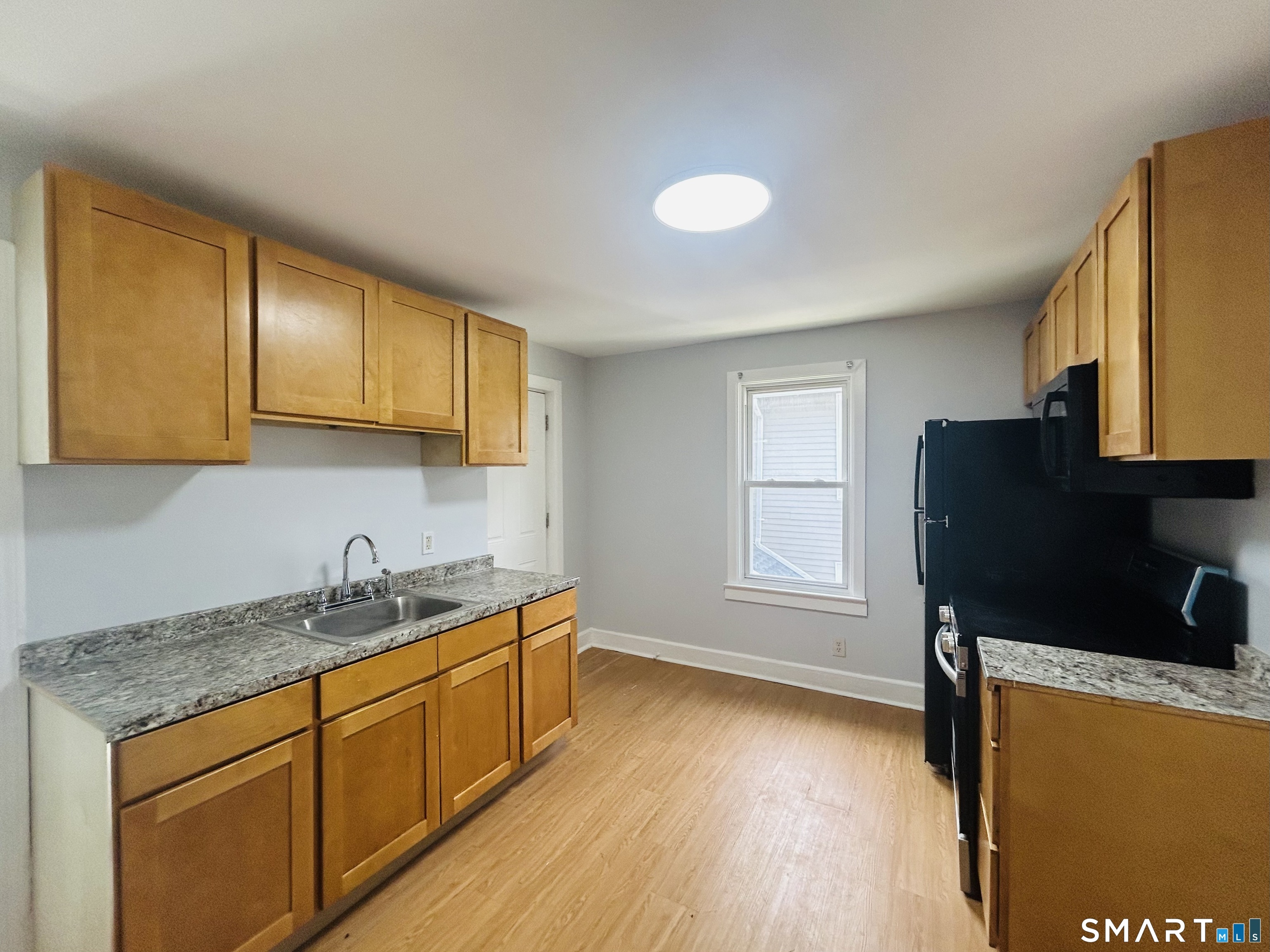 207 E Main St – photo 2