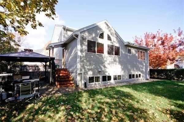 22 Westlund Rd – photo 3