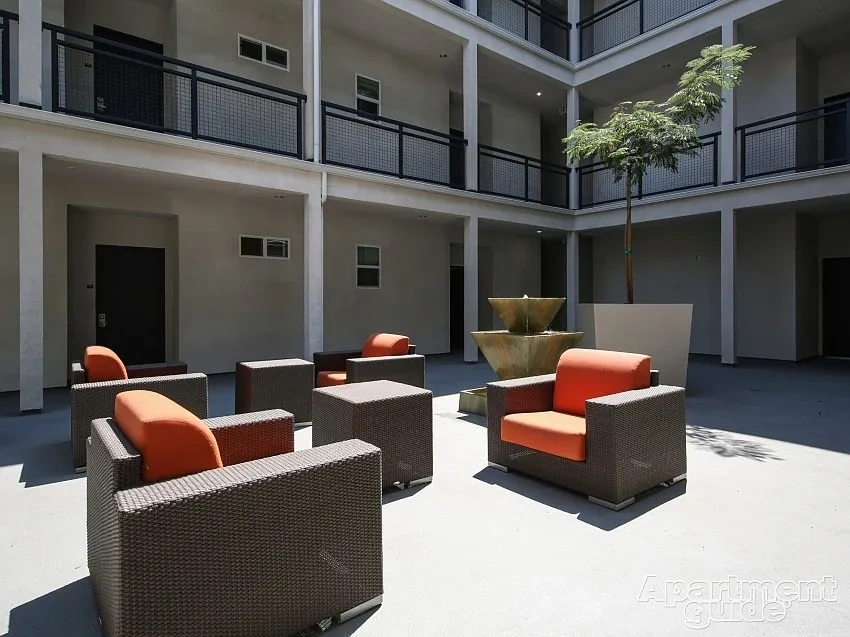 Bella Mare 6th street – photo 3