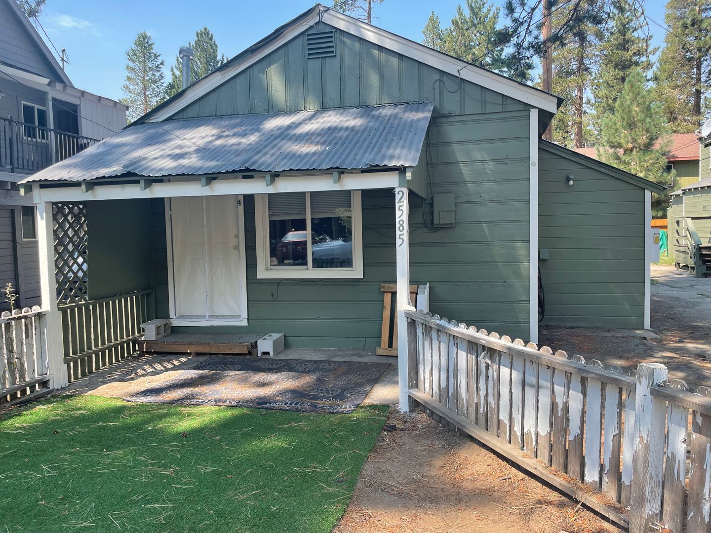 1048 Reno Ave unit 4 – photo 1
