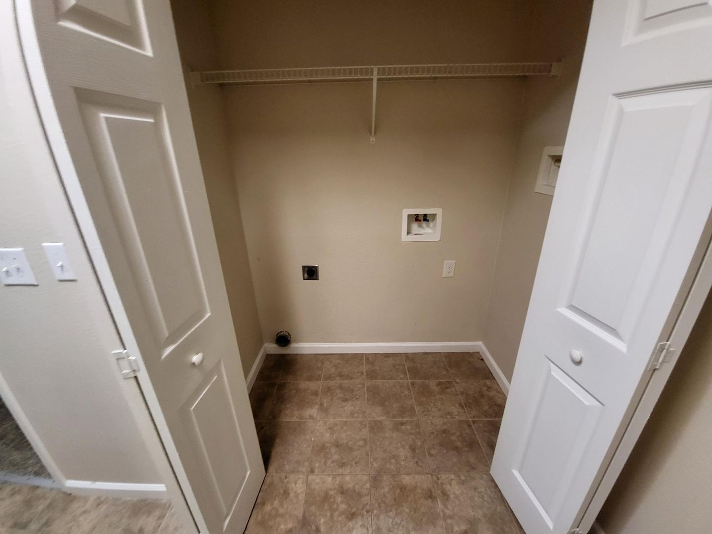 254 Charleston Ln – photo 5