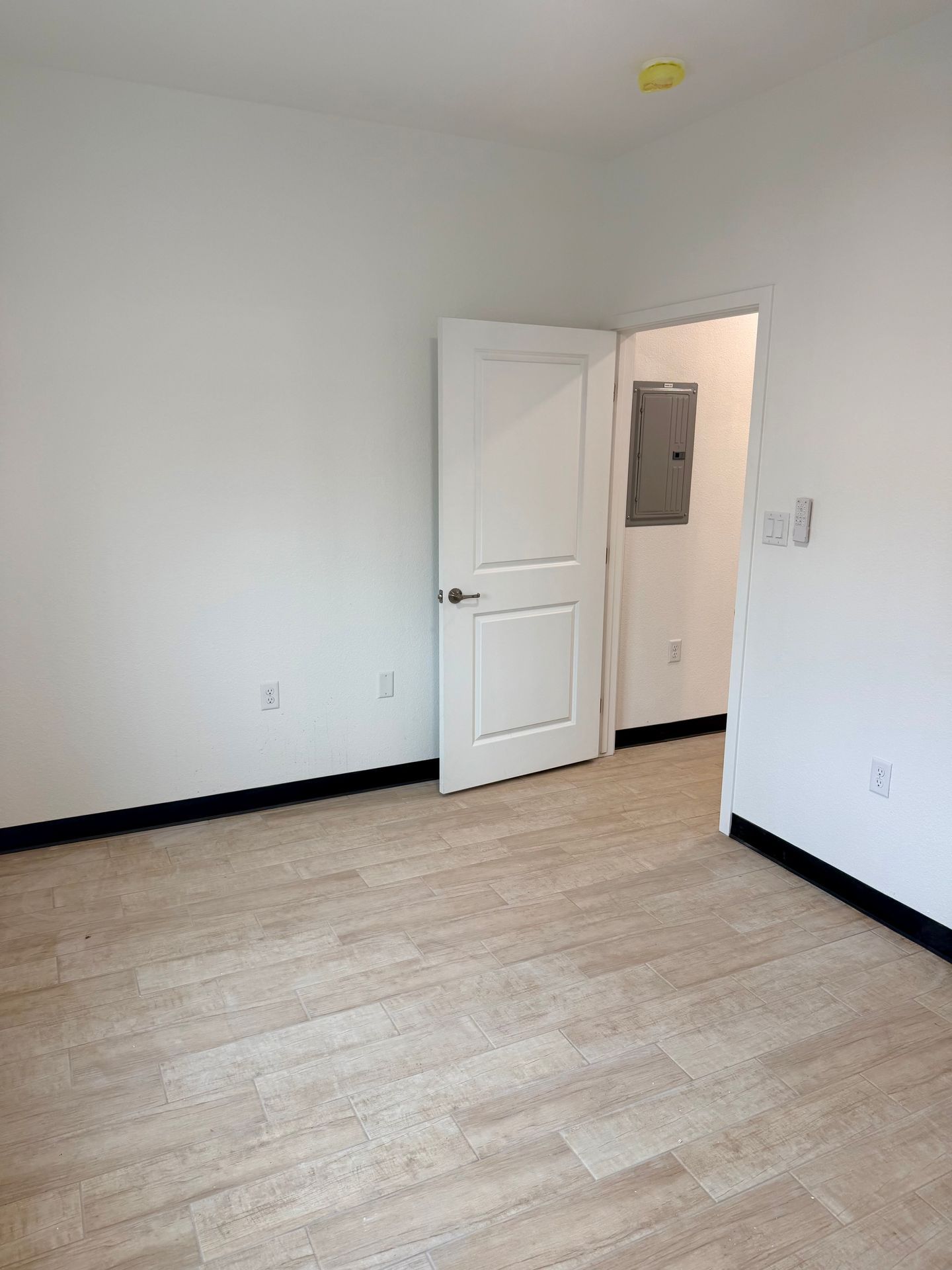 1134 S Palm Ave – photo 1