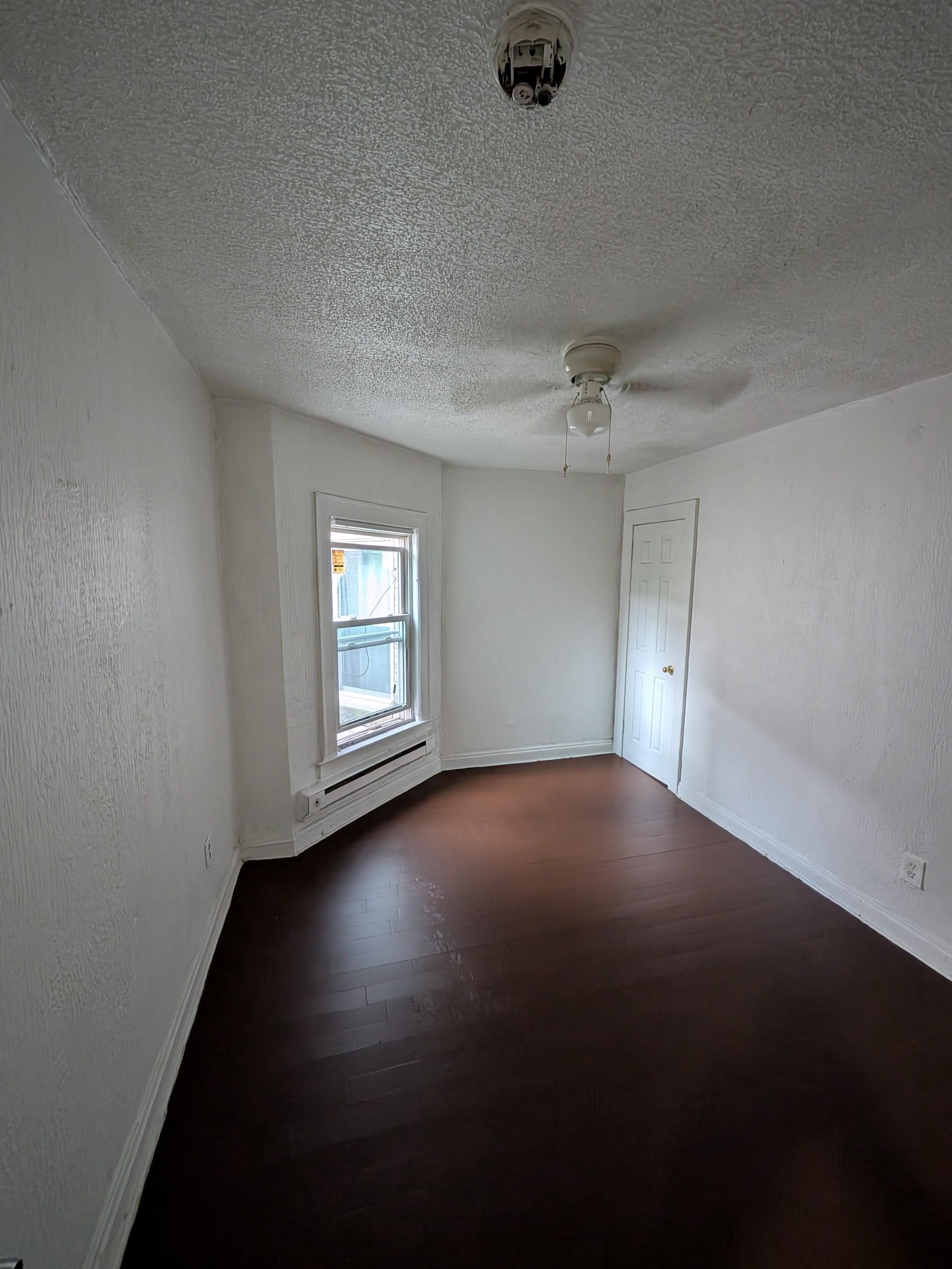 1882 Marloes Ave unit 21 – photo 2