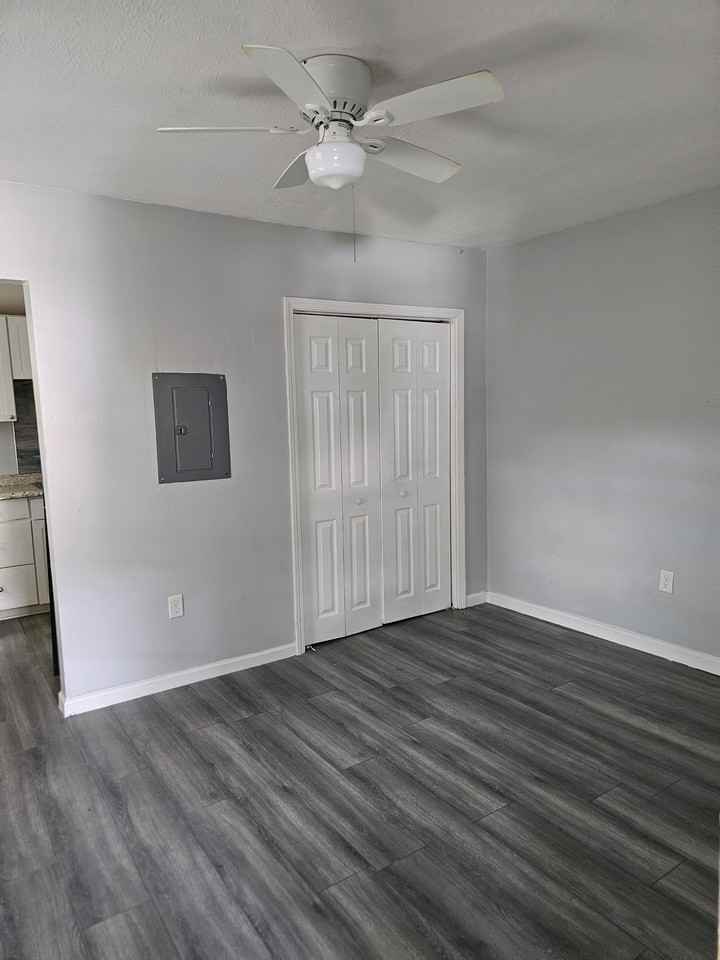 3811 John Ave unit 3 – photo 3