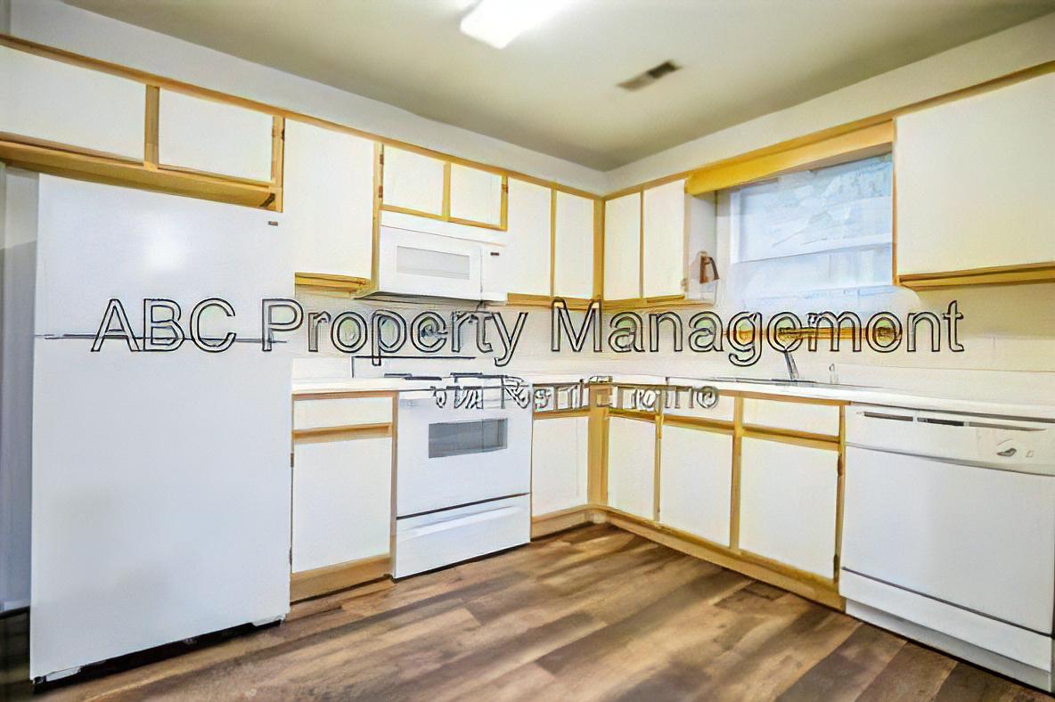 42 Locust St – photo 2