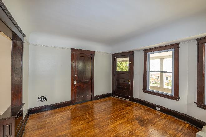 1530 Lakeland Ave – photo 2
