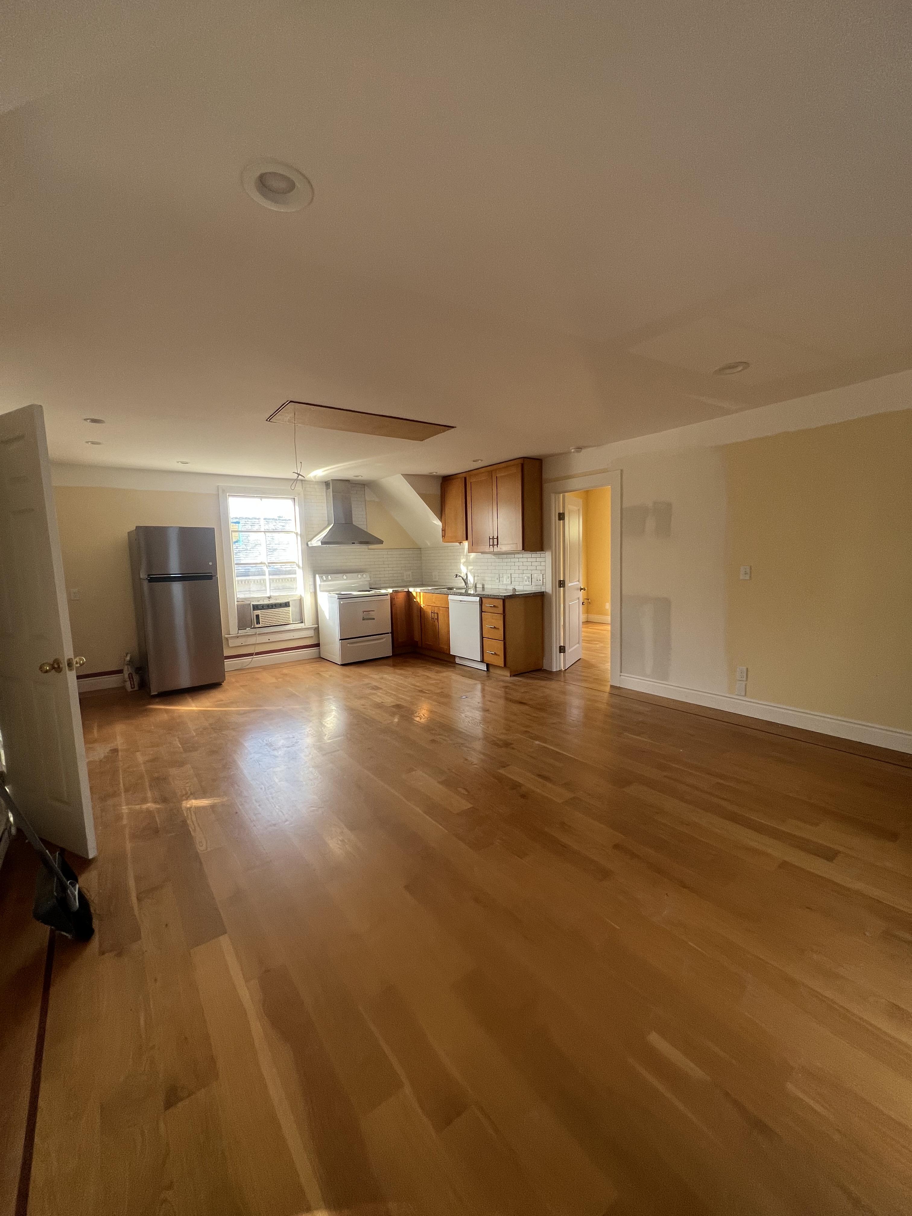 464 N 3rd St – photo 4