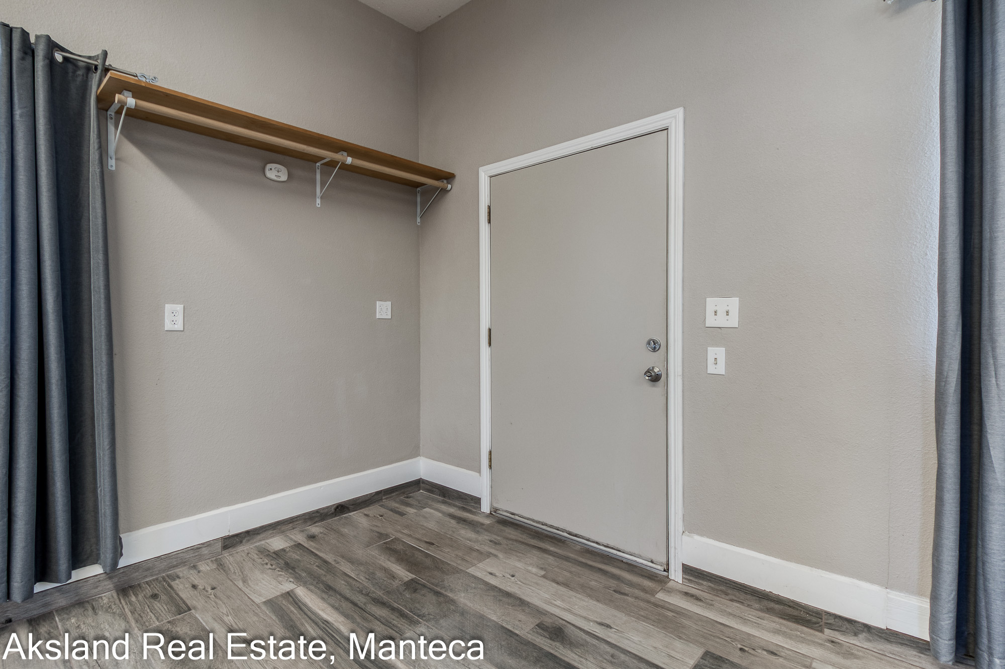 3009 W Lathrop Rd unit 1 – photo 5