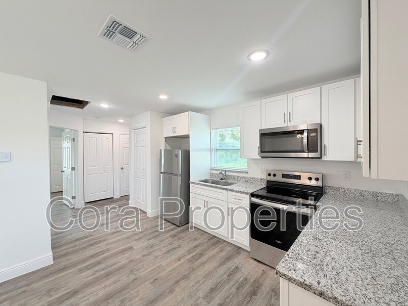 403 Pearl St – photo 4