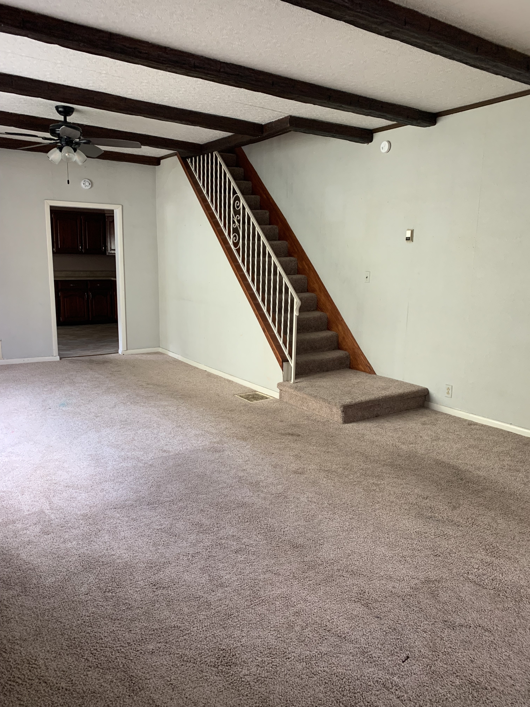 125 E Bennett St – photo 4