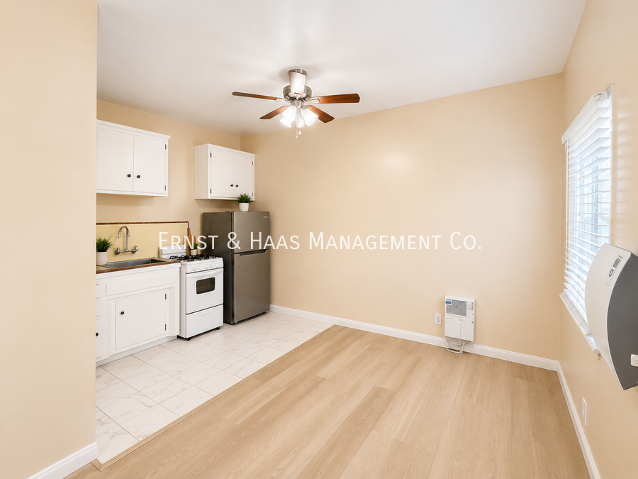 1641 Loma Ave – photo 3