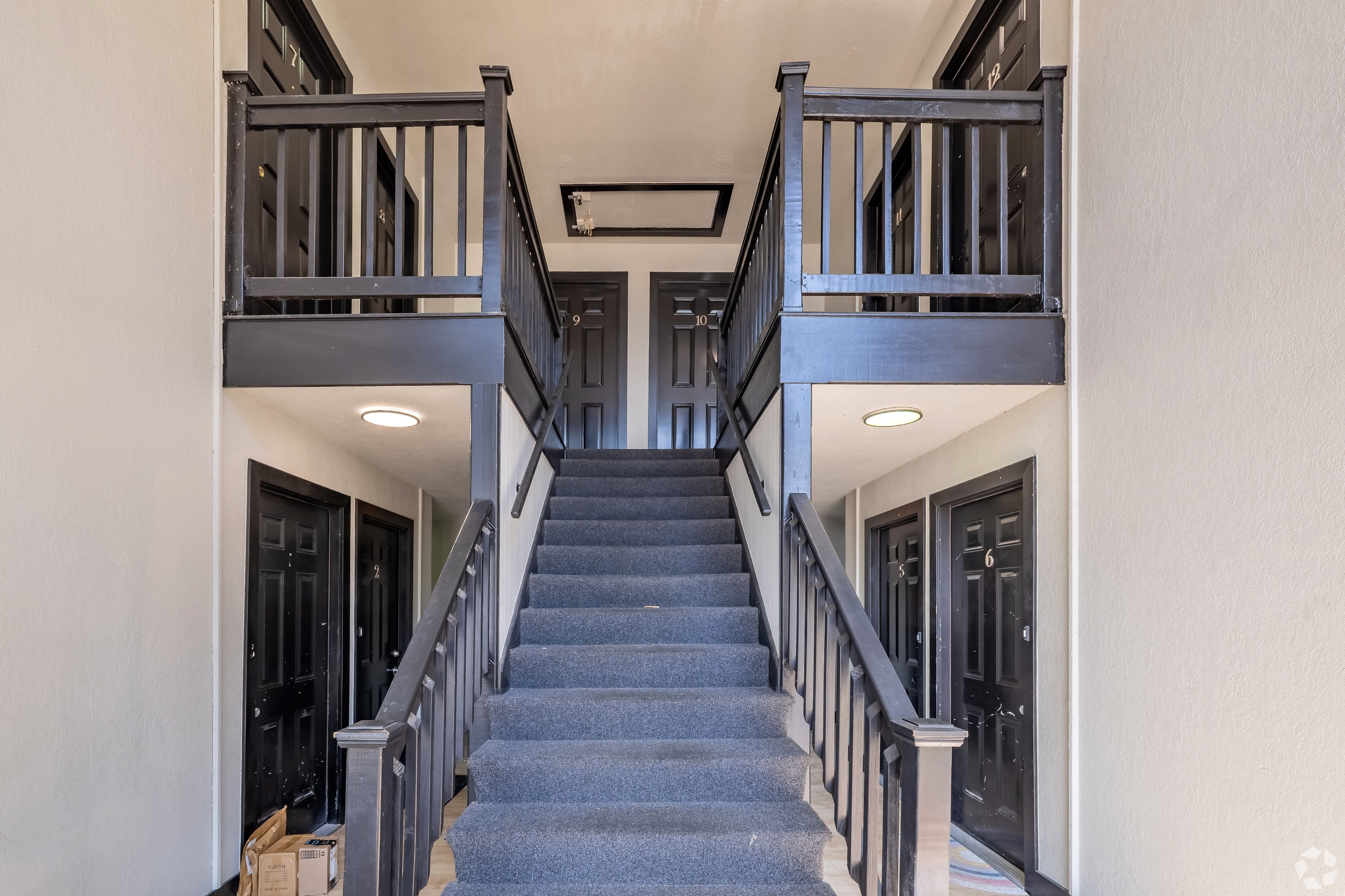 1015 E Hurd St unit 2 – photo 2
