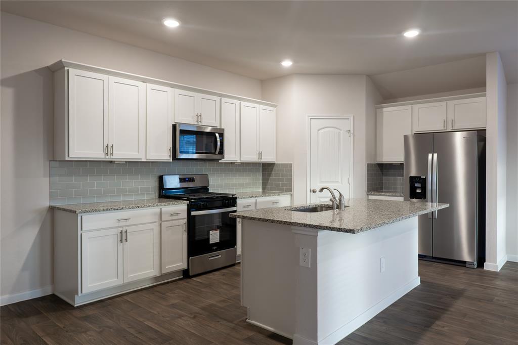 401 Abbey Ln – photo 4