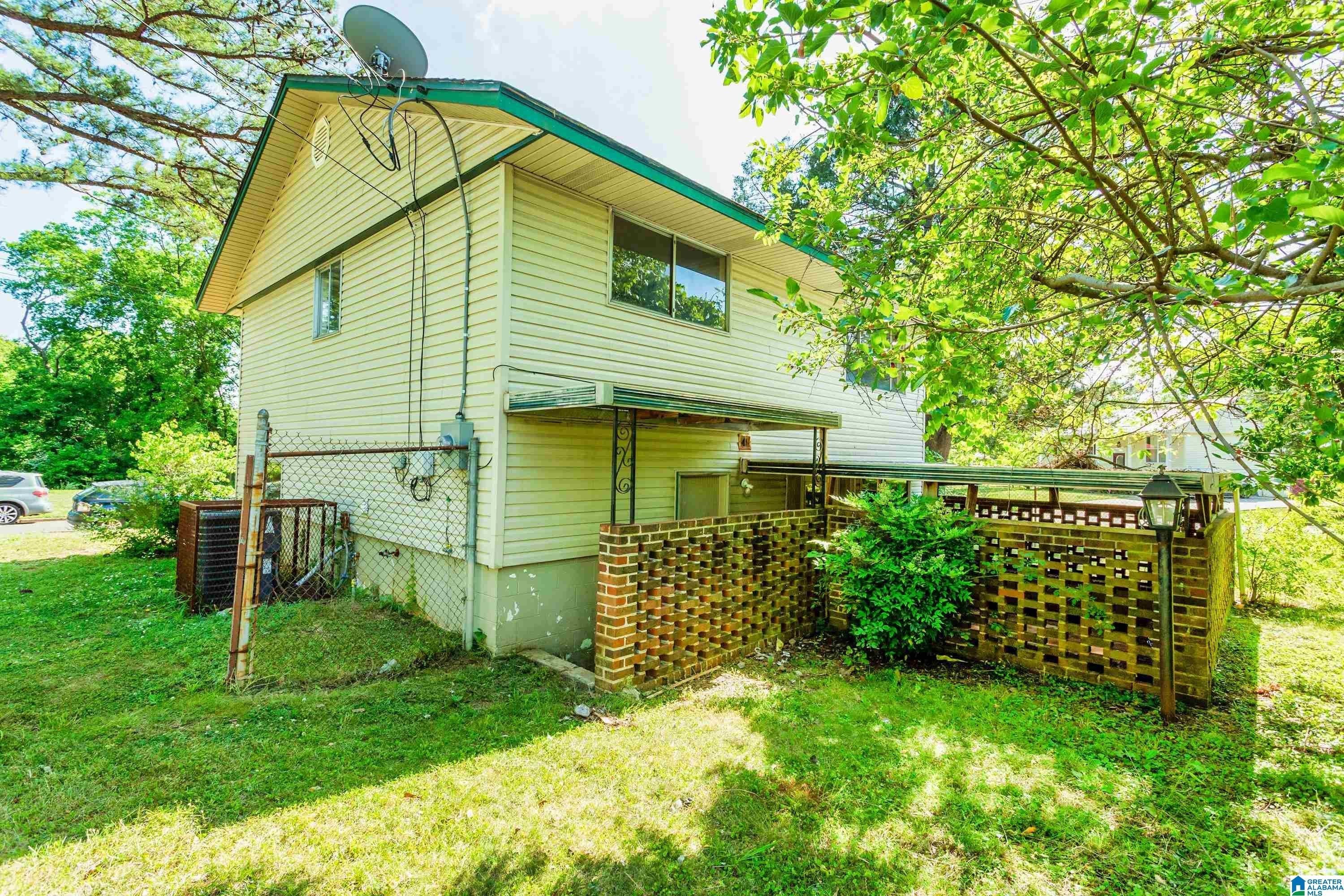 1112 S Gale Dr – photo 3