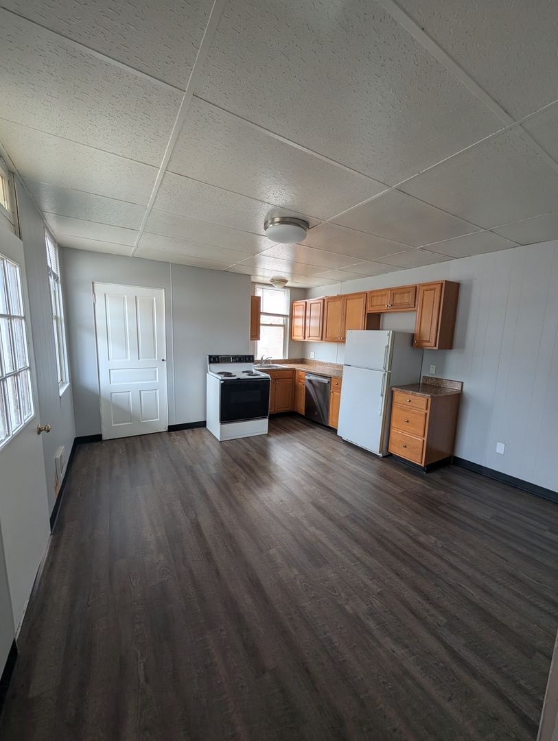 2224 Arlington Ave unit Apartment #2 – photo 3