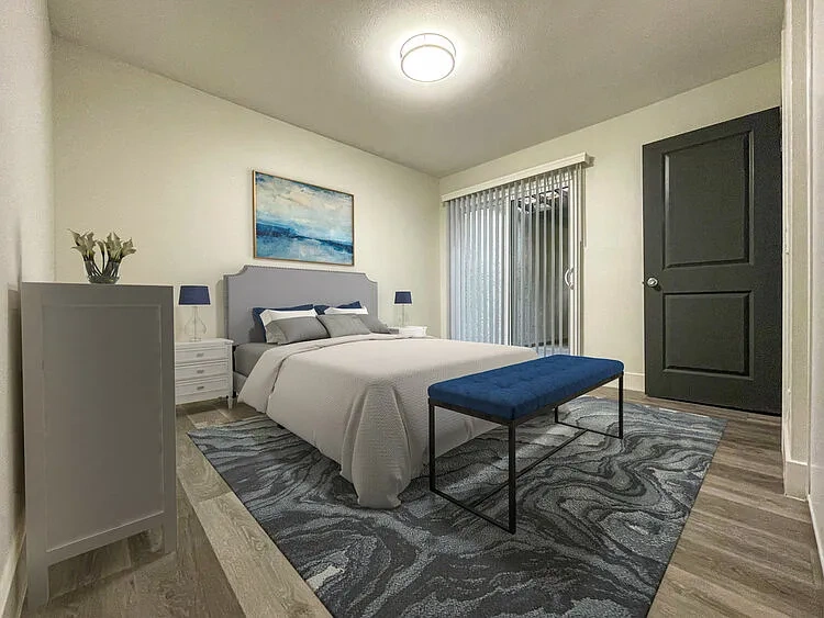Country Club Apartments – photo 4