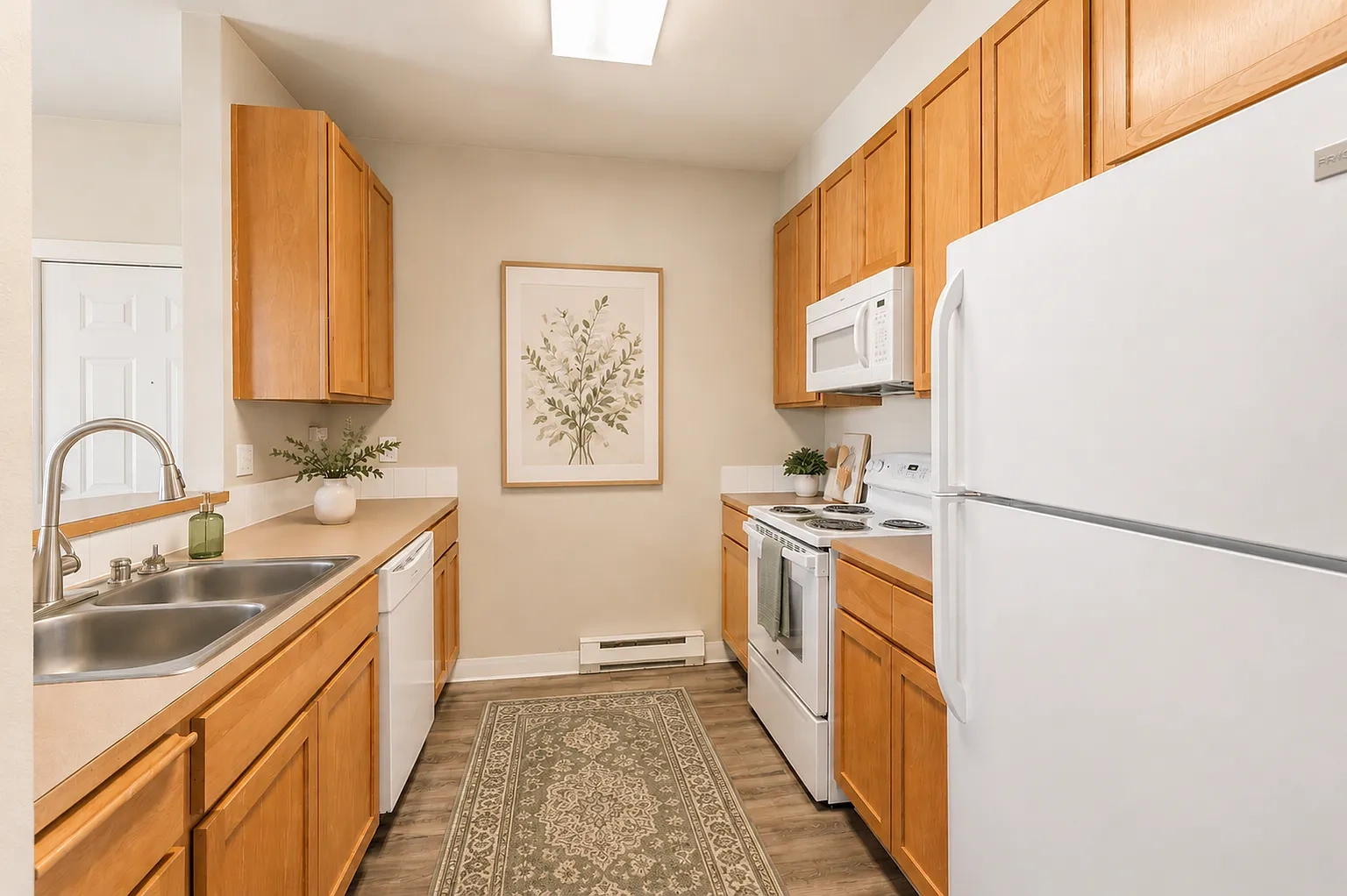 Ashton Apartments – photo 3