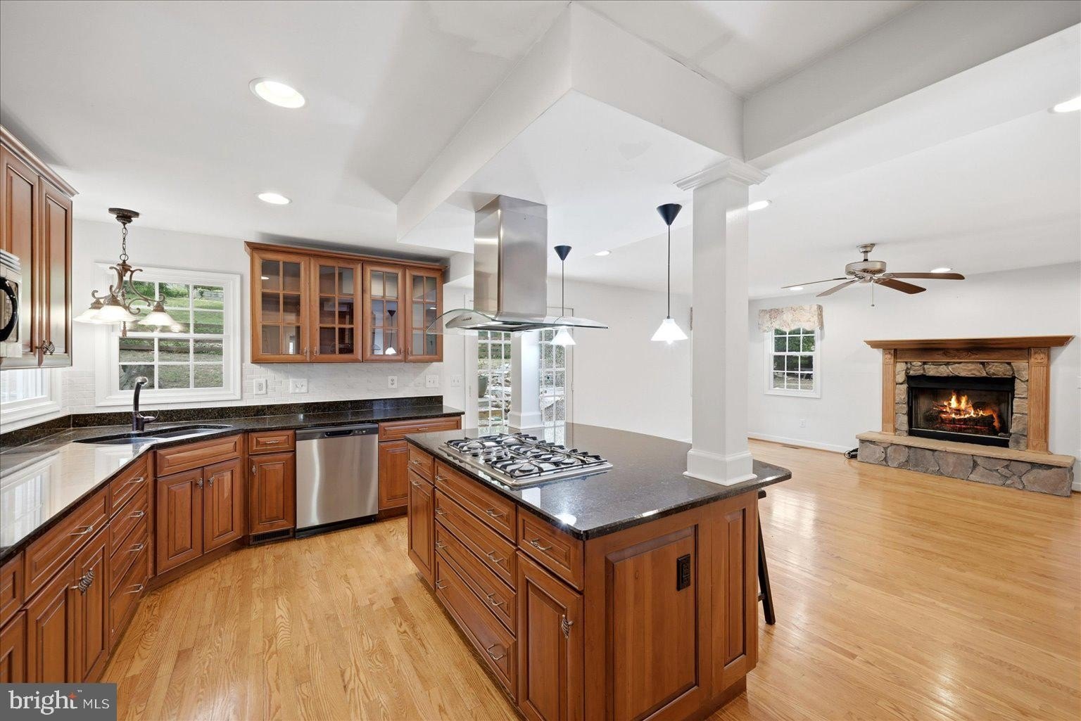 6004 Telegraph Rd – photo 3