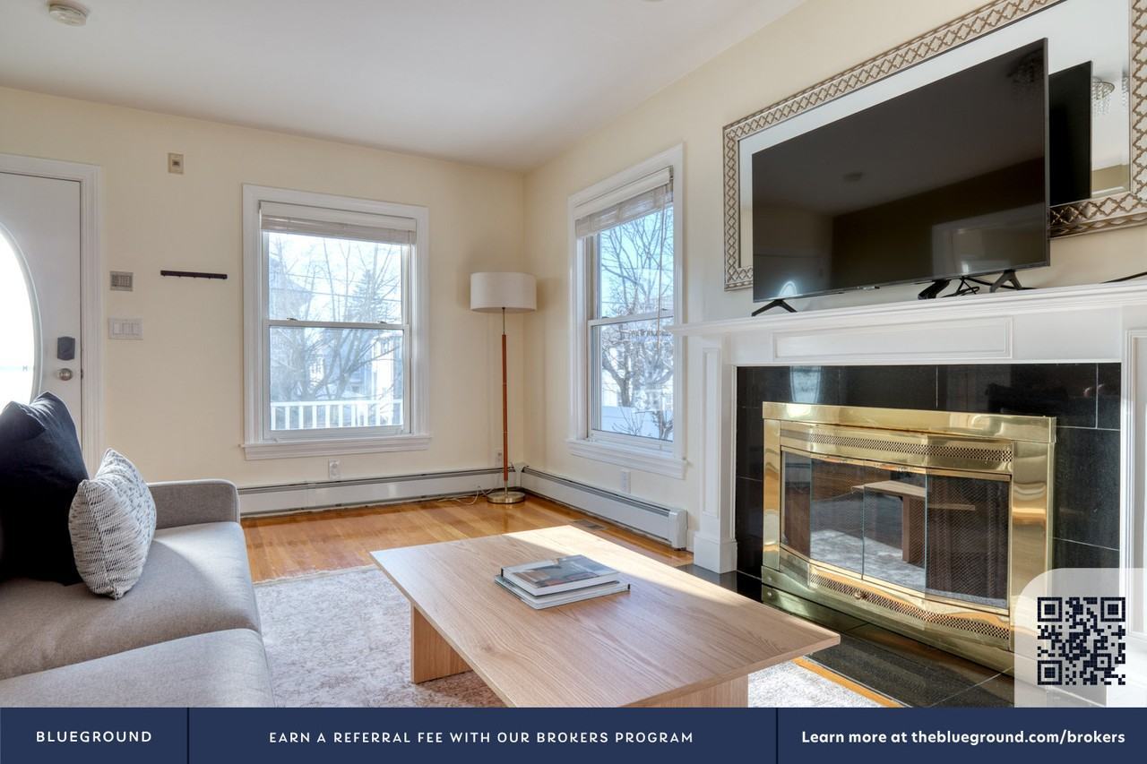 280 Fayette St unit 835 – photo 4
