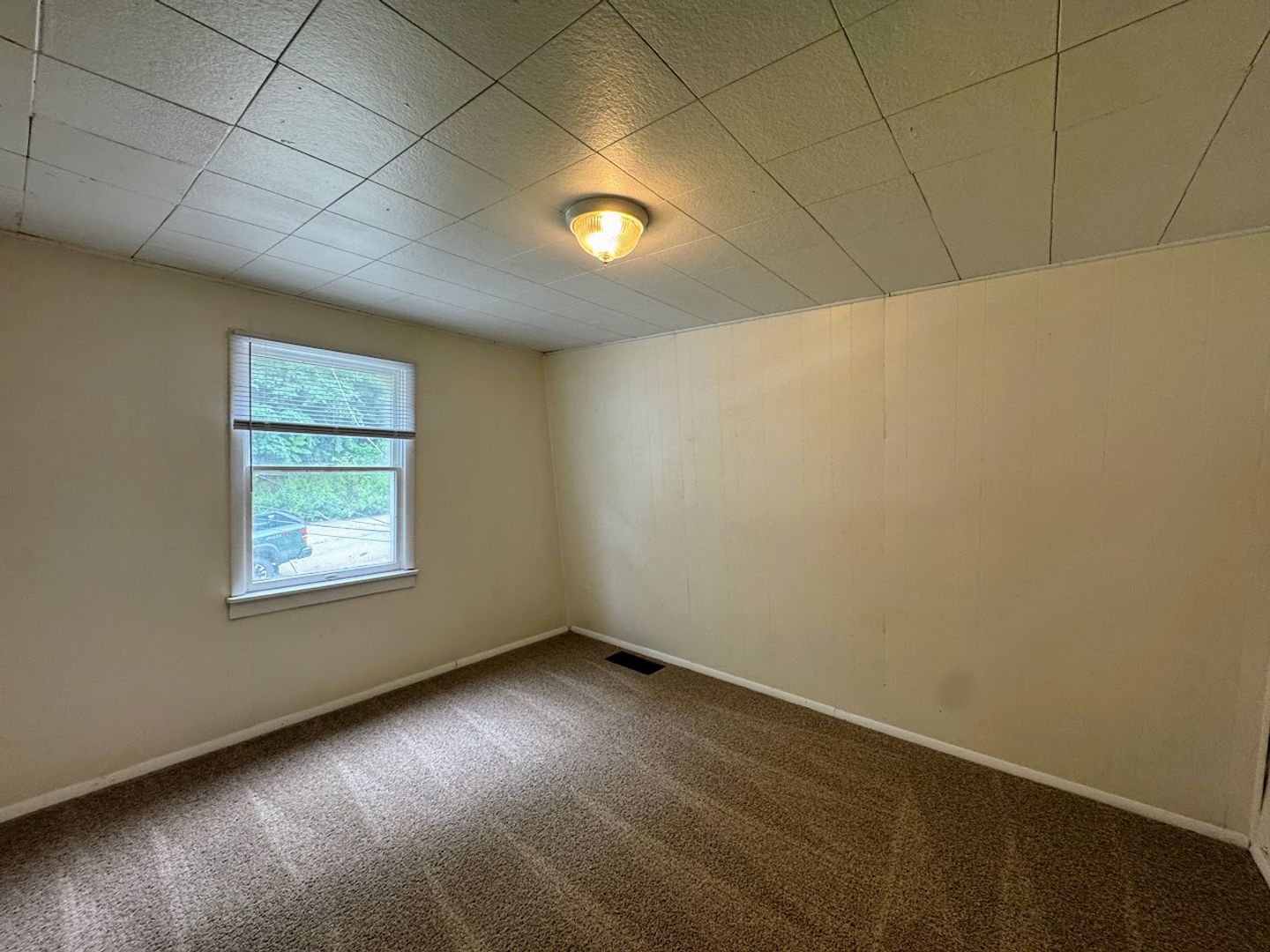 647 5th St – photo 2