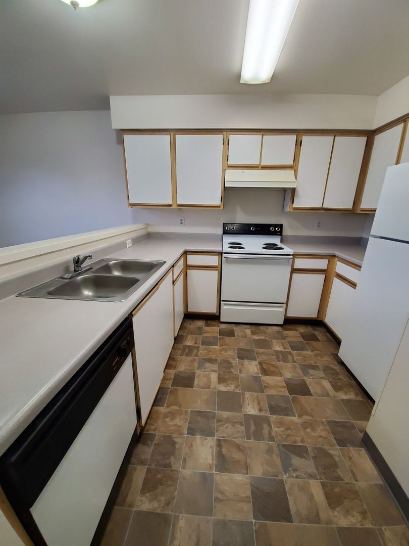 29840 Willow Creek Rd unit 11 – photo 3
