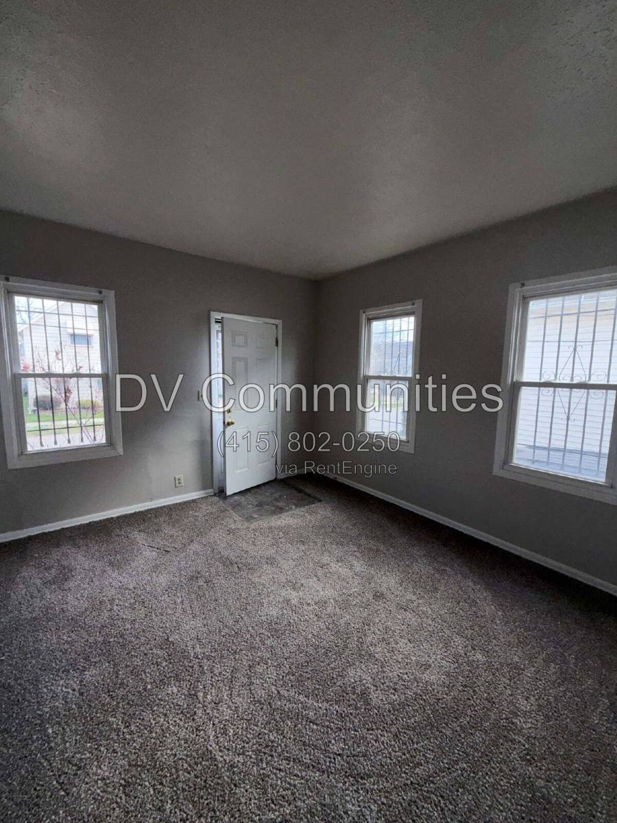 3417 Storer Ave – photo 5