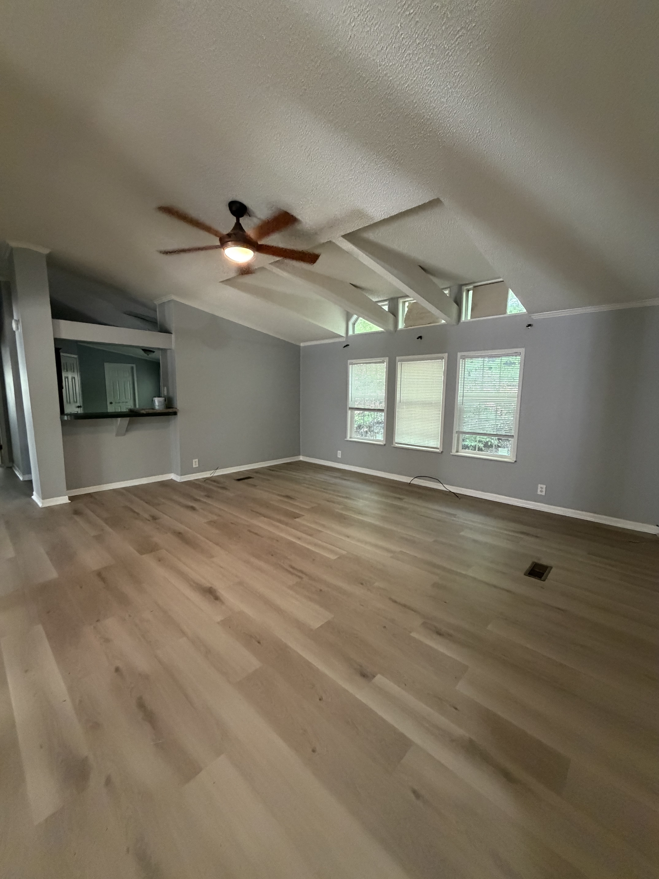 136 Forest Valley Dr – photo 5