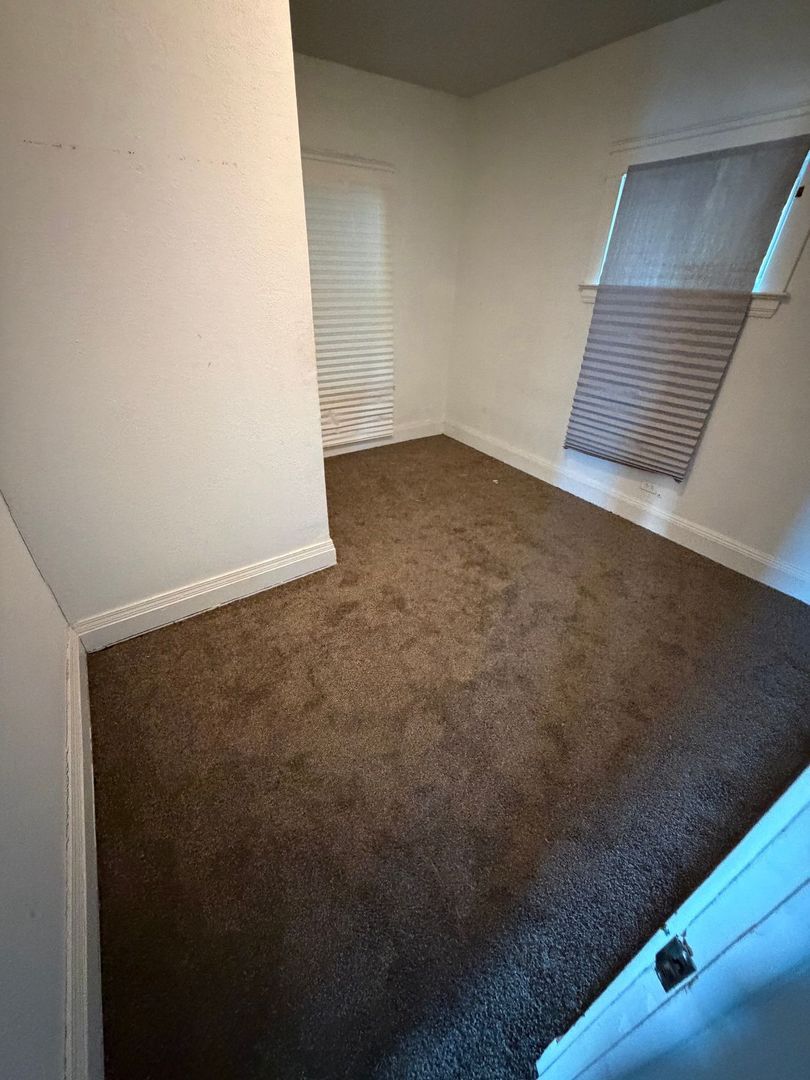 11624 Forest Ave – photo 3