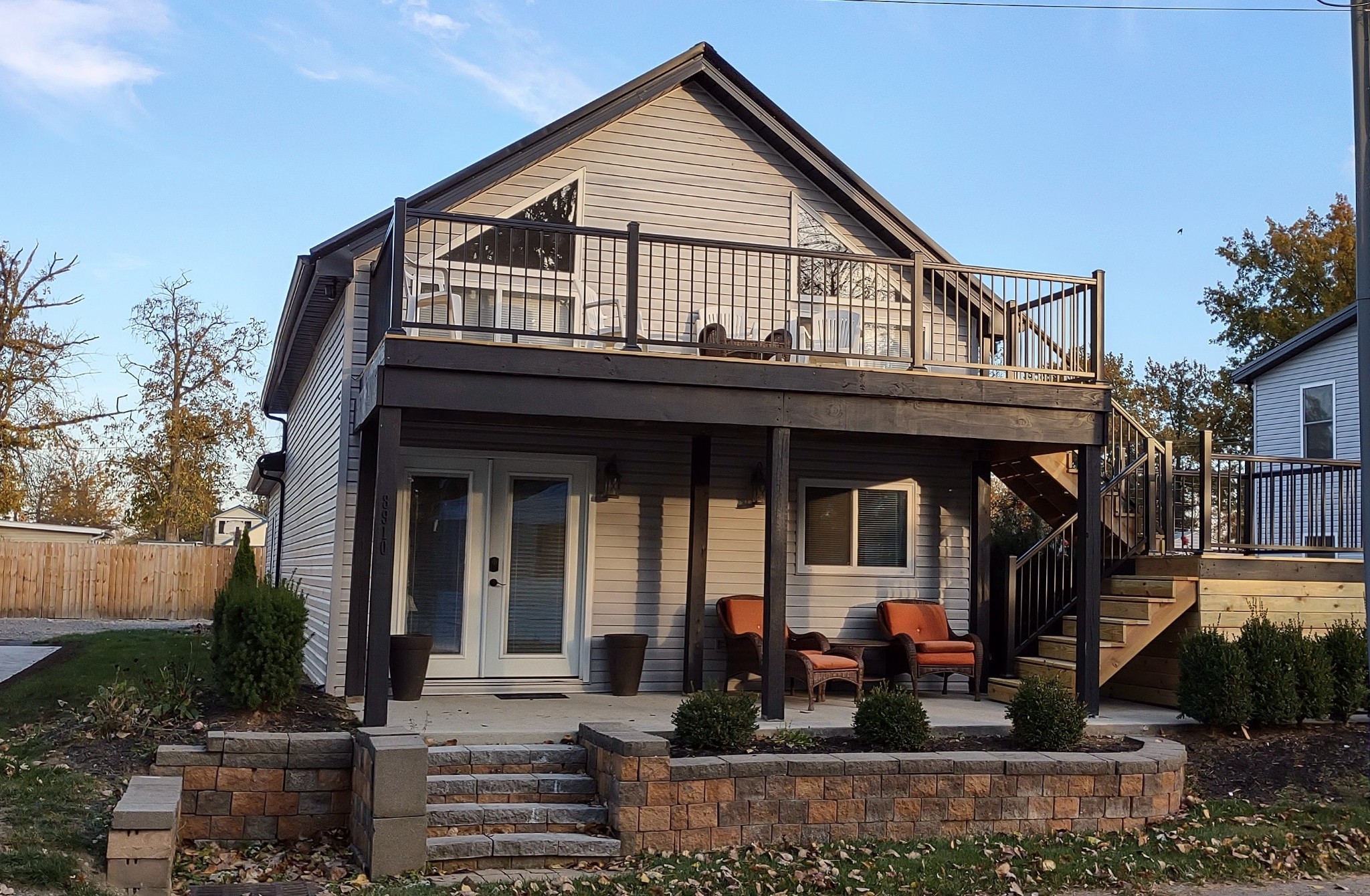 8910 Franklin Ave – photo 1
