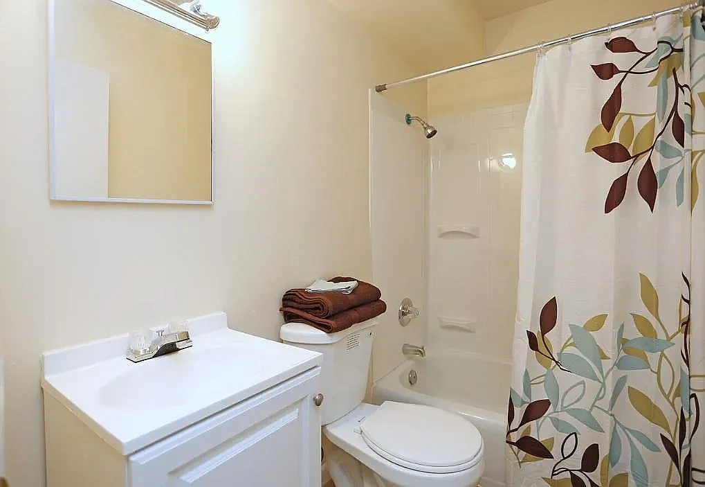 Windcrest Apartments – photo 1