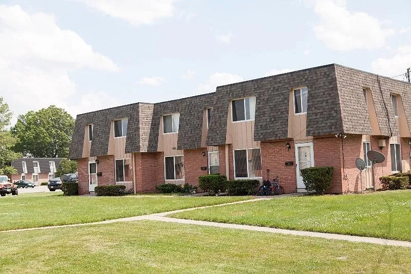 Beaver Crest Townhomes and Garden Apartments – photo 5