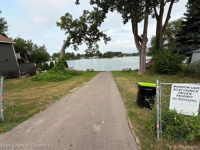 9024 Mandon Rd – photo 4