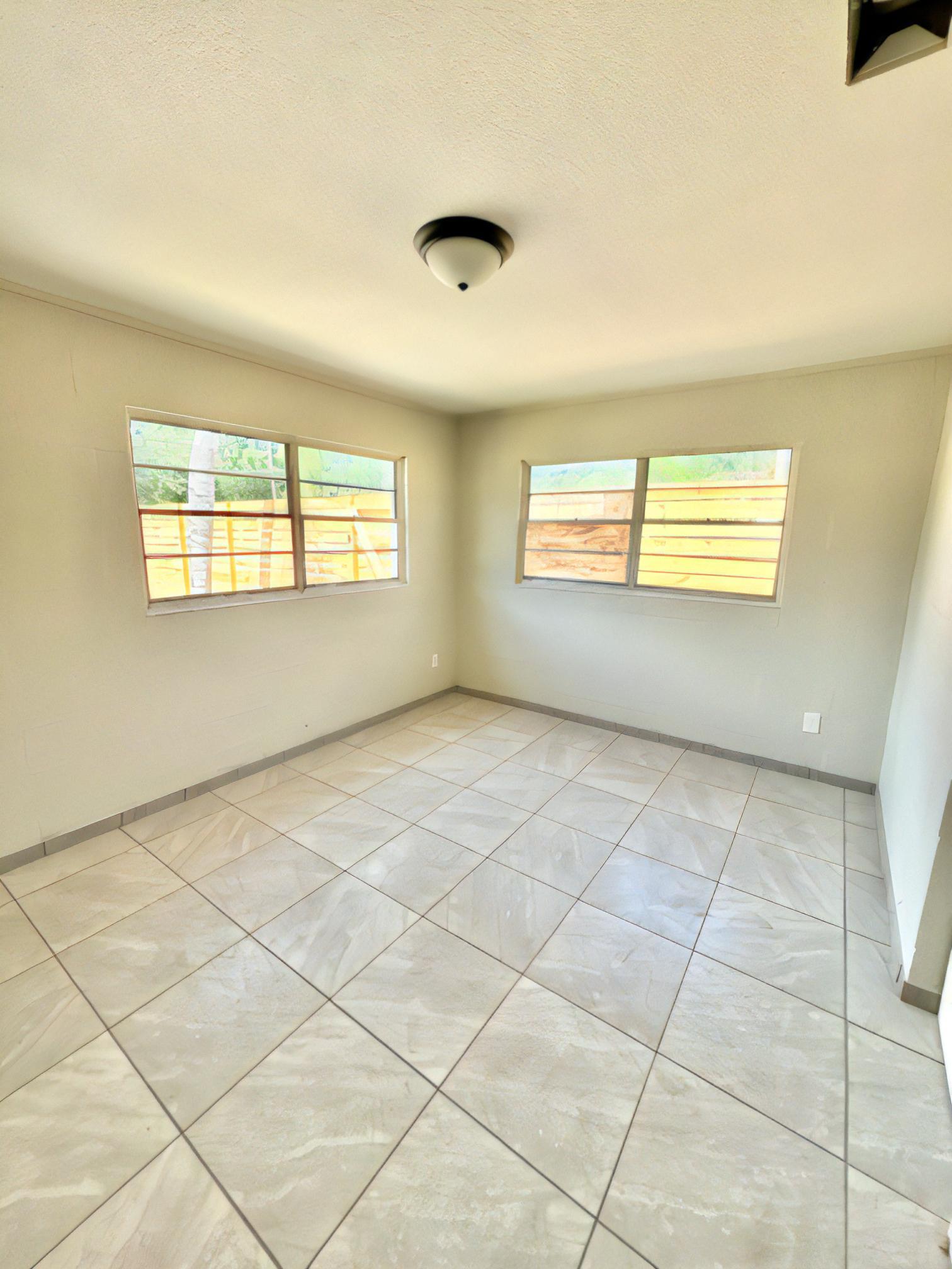 1007 37th St NW unit 1 – photo 3