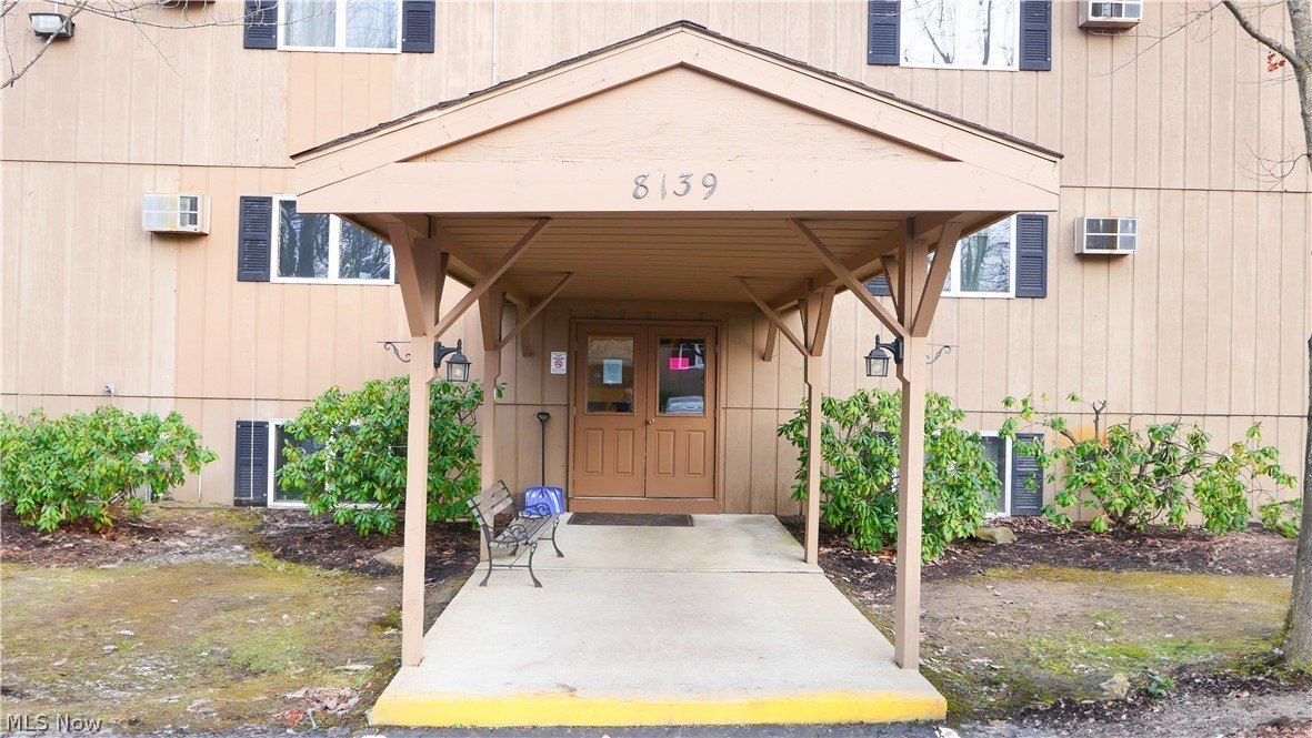 8140 Southwood Dr #202 – photo 1