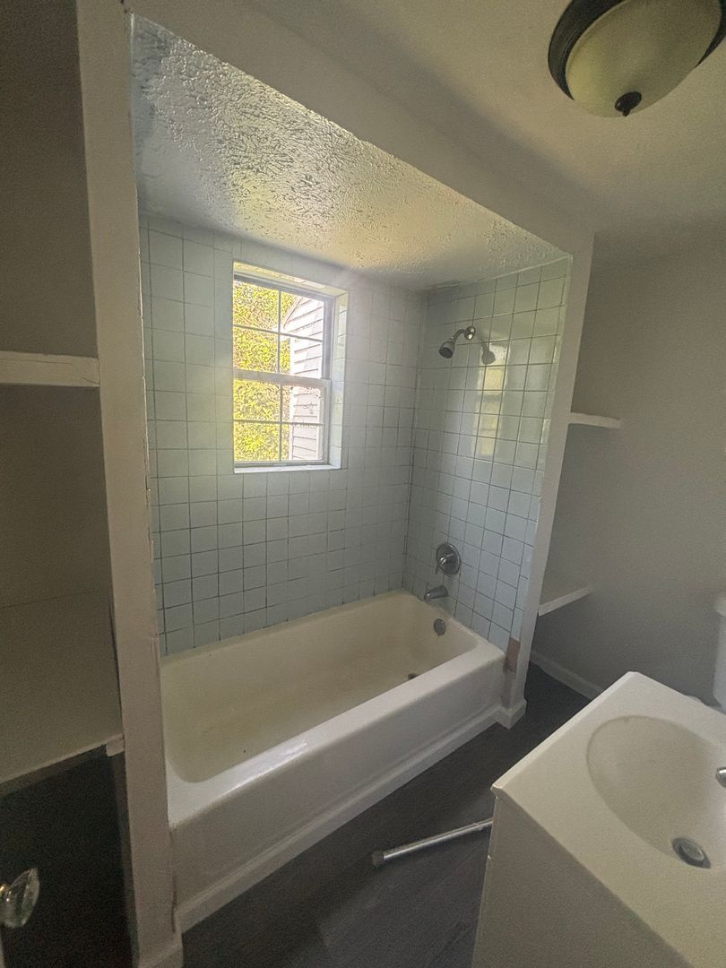 3026 E 123rd St unit 2 – photo 5