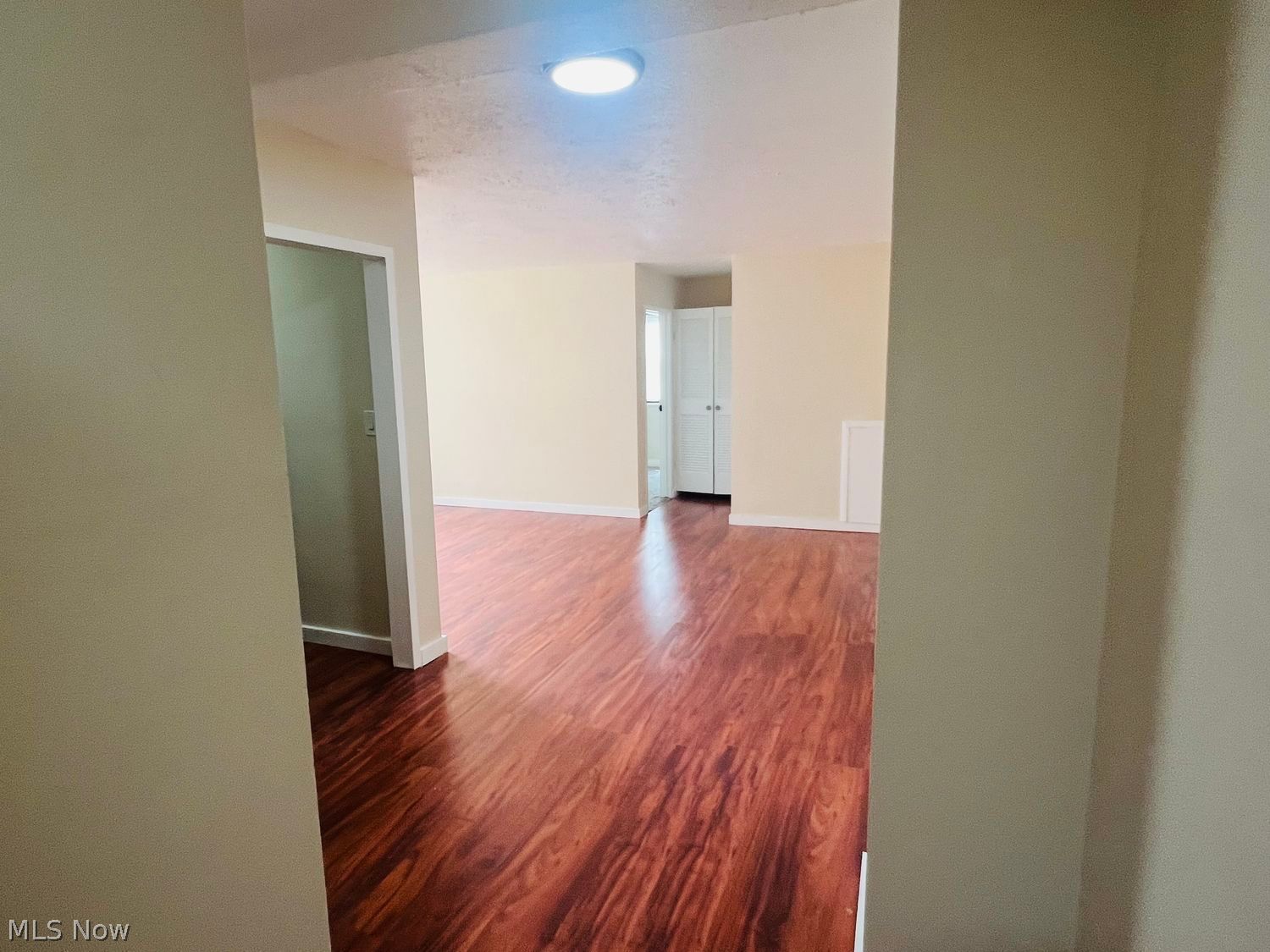 11720 Edgewater Dr unit 908 – photo 2