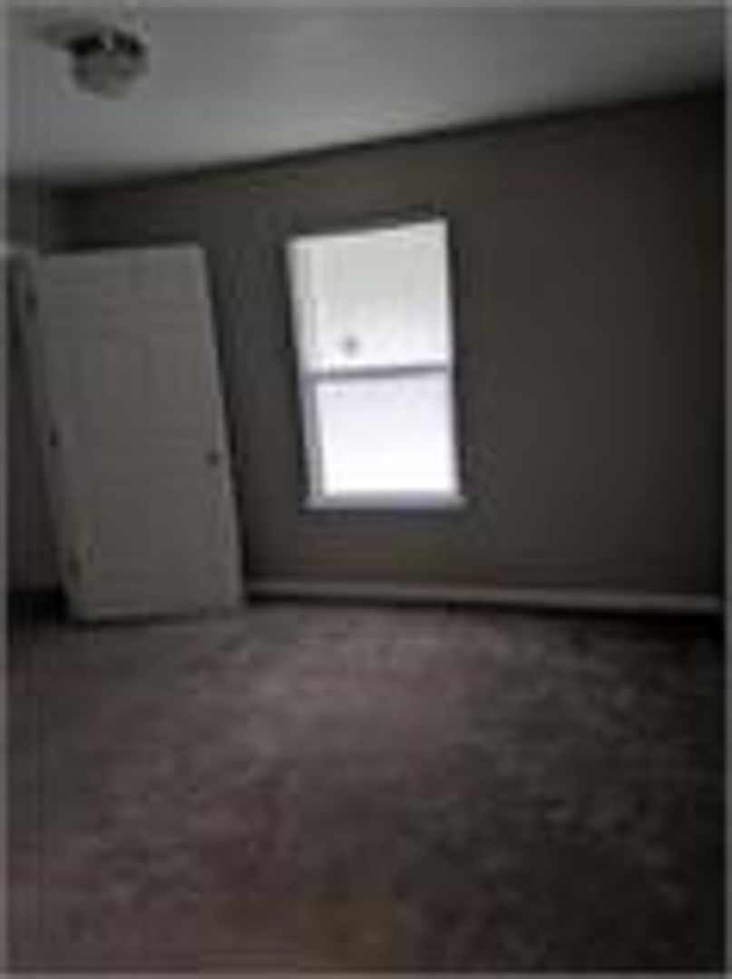 469 E McKinley St – photo 5